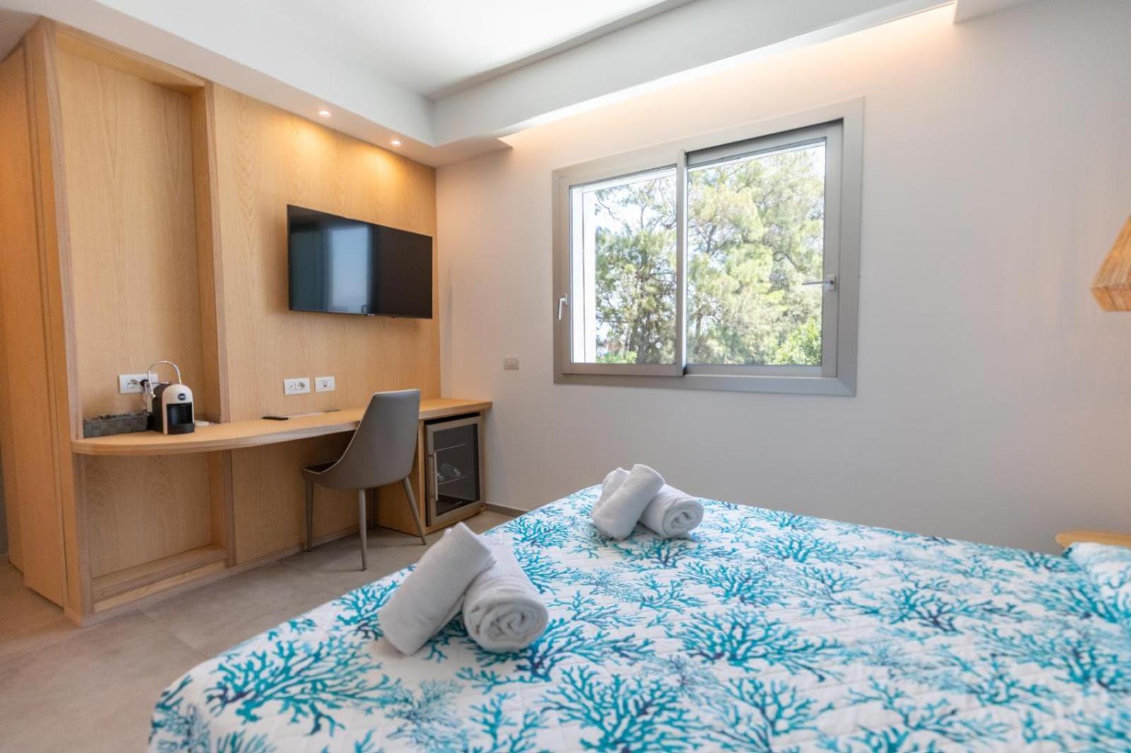 Antares Rooms And Suites Olbia Exterior photo