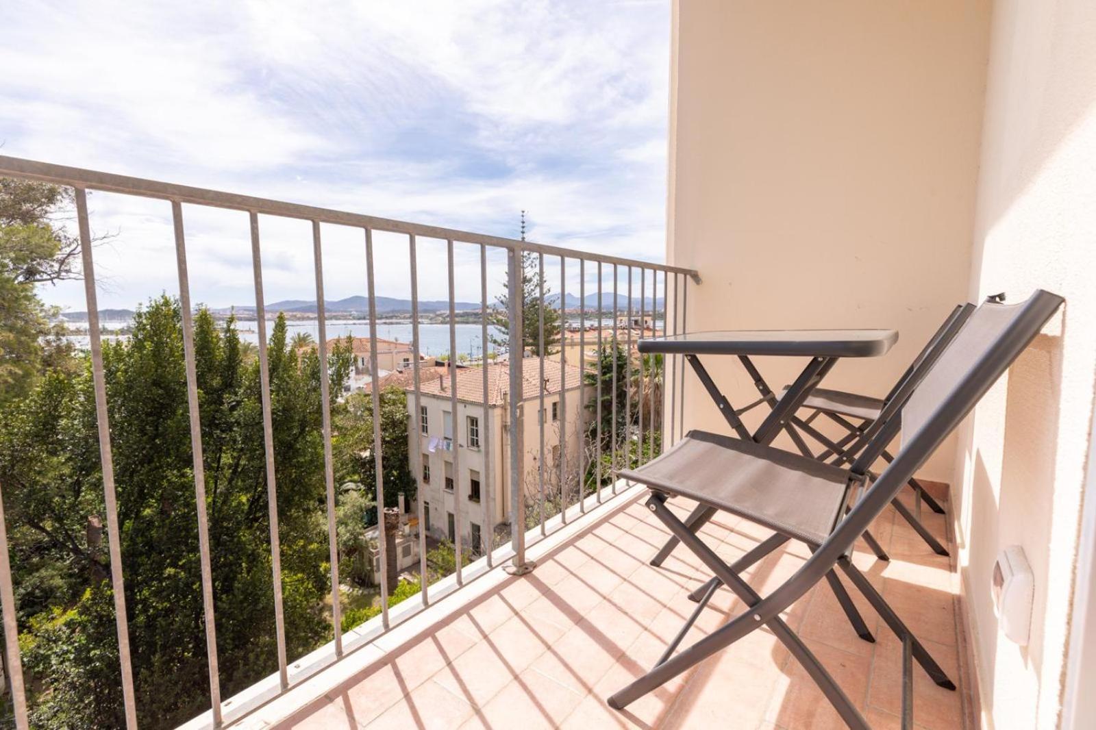 Antares Rooms And Suites Olbia Exterior photo