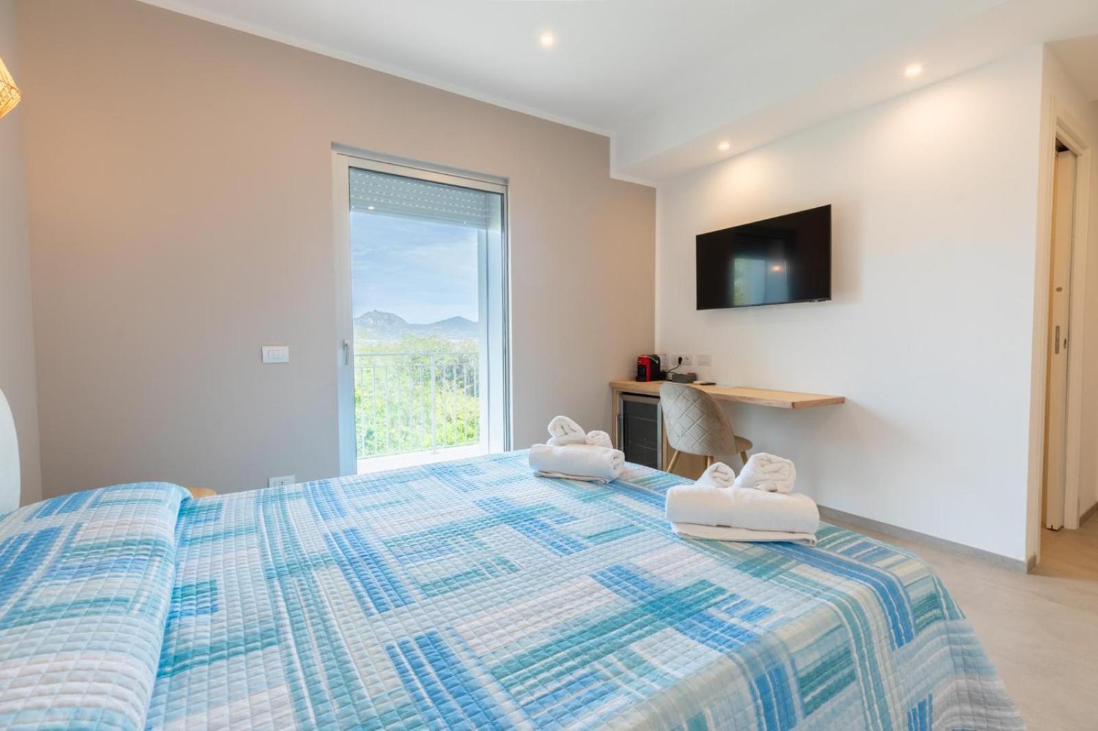 Antares Rooms And Suites Olbia Exterior photo